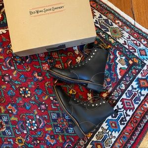 Red Wing Shoes! Never worn! 8.5 Black Boundary